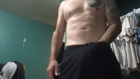 rrrrjay1 online show from May 18, 1:24 am