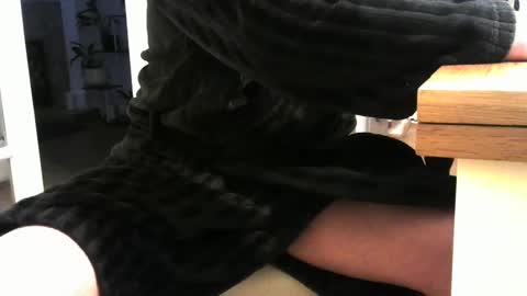 Snapshot of rsindie2 chatting on December 5, 8:00 am rsindie2 online show from December 5, 8:00 am