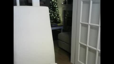 Snapshot of rsindie2 chatting on January 1, 6:49 pm rsindie2 online show from January 1, 6:49 pm