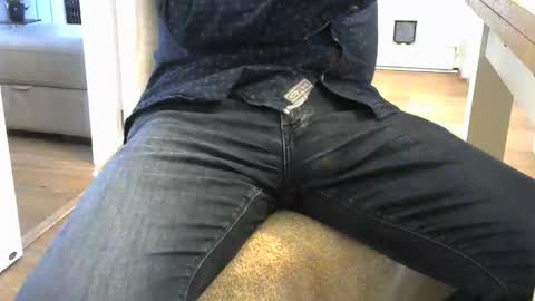 Snapshot of rsindie2 chatting on October 27, 12:42 pm rsindie2 online show from October 27, 12:42 pm