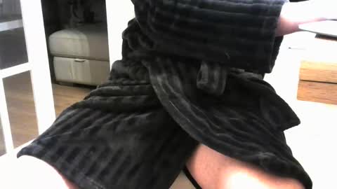 Snapshot of rsindie2 chatting on November 30, 7:23 am rsindie2 online show from November 30, 7:23 am