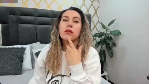 RubbyTaylor online show from July 11, 11:35 am