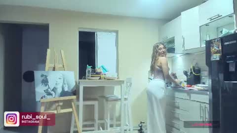 Rubi online show from August 1, 1:38 am