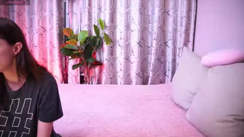 Snapshot of ruby_blossom chatting on February 22, 10:19 pm Ruby online show from February 22, 10:19 pm