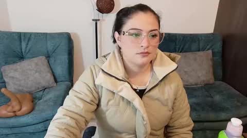 Snapshot of ruby_glow chatting on November 10, 9:25 pm Ruby online show from November 10, 9:25 pm