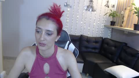 Snapshot of ruby_your_milf chatting on January 10, 2:35 am ruby_your_milf online show from January 10, 2:35 am