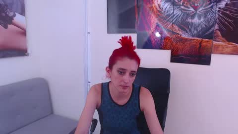 Snapshot of ruby_your_milf chatting on February 18, 9:32 am ruby_your_milf online show from February 18, 9:32 am