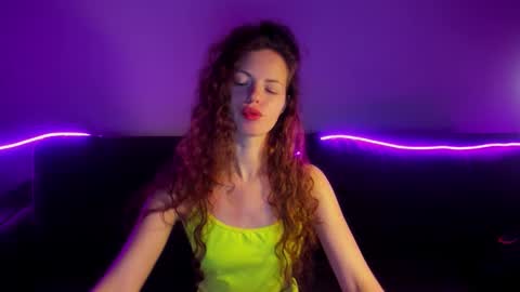 Snapshot of rubyattwood chatting on February 3, 1:26 am rubyattwood online show from February 3, 1:26 am