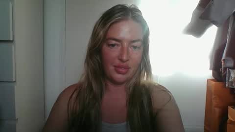 rubyredxxxoxxx online show from April 4, 6:44 am