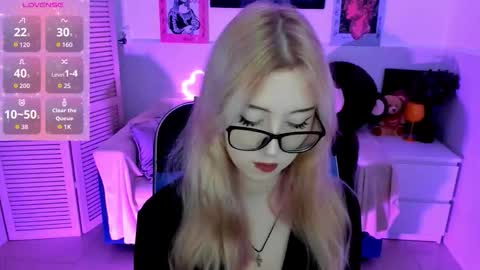 rubyybennett online show from October 3, 7:49 am