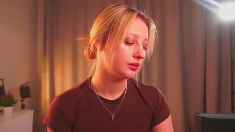 Mila online show from October 11, 3:10 pm