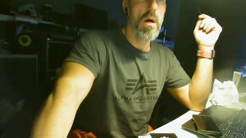 Chico que rico Caliente online show from January 11, 10:51 am