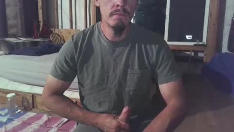 ruggeddude69 online show from April 19, 3:50 am