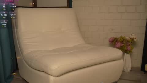 Lilith online show from February 8, 11:35 am