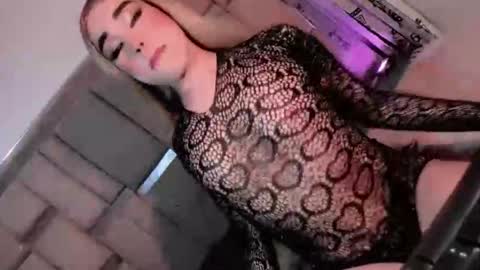 Snapshot of rummyxts chatting on February 9, 5:22 am rummyxts online show from February 9, 5:22 am