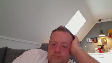Snapshot of runepetter chatting on September 28, 3:06 pm bignorwegian online show from September 28, 3:06 pm