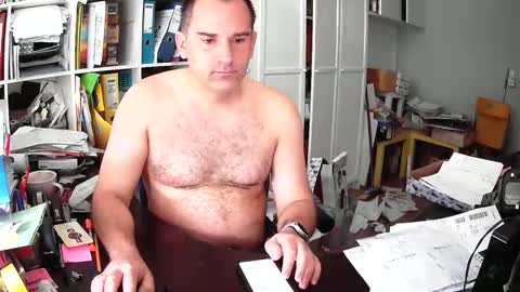 runner1978 online show from March 13, 7:37 am