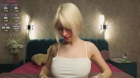 Snapshot of rush_of_feelings chatting on October 9, 7:12 pm My name is a capital of great britan online show from October 9, 7:12 pm