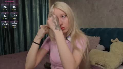 Snapshot of rush_of_feelings chatting on November 15, 7:21 pm My name is a capital of great britan online show from November 15, 7:21 pm