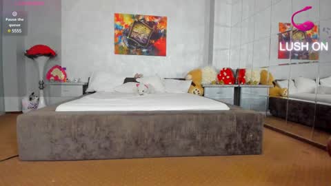 Ava online show from February 26, 7:49 pm