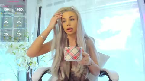 Snapshot of russian_ava chatting on June 3, 6:27 am Ava online show from June 3, 6:27 am