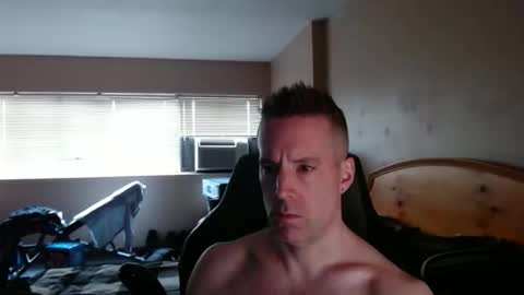 rustic_cuse_777 online show from December 19, 5:09 pm