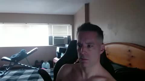 rustic_cuse_777 online show from February 11, 6:57 pm