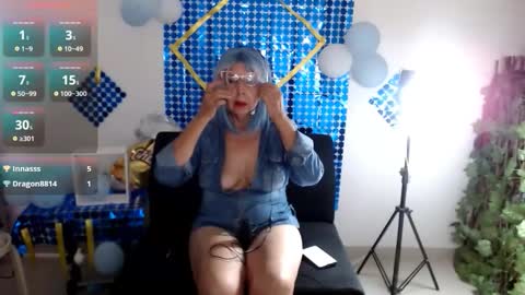 ruth_blue21 online show from October 4, 8:29 pm