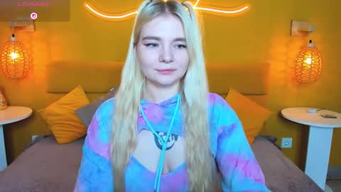 ruthbryant online show from November 22, 12:31 am