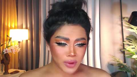 Samantha online show from February 27, 1:05 am