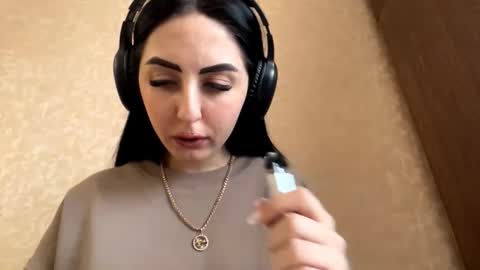 Snapshot of ruthmarron chatting on November 10, 9:19 am Cindy online show from November 10, 9:19 am