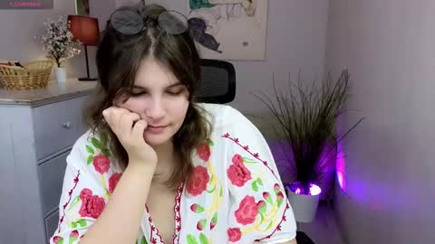 Ruyjin online show from November 18, 10:52 am