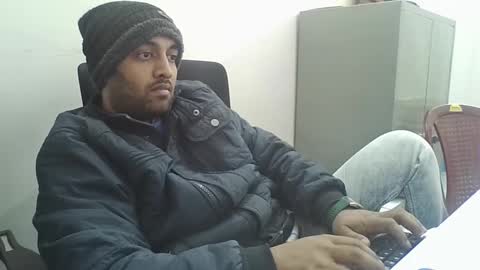 Snapshot of rwb17 chatting on December 28, 12:03 pm rwb17 online show from December 28, 12:03 pm
