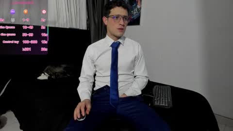 Ryan 15 online show from December 2, 9:36 am