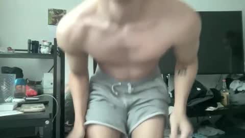 Snapshot of ryan287747 chatting on January 7, 7:16 pm ryan online show from January 7, 7:16 pm