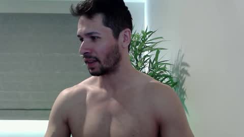 Ryan online show from November 12, 7:24 pm