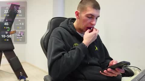 RYAN DOZER online show from November 29, 8:39 am