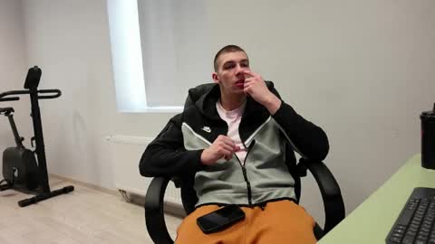 RYAN DOZER online show from April 26, 6:00 am