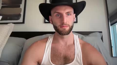 Ryan  Chad online show from November 19, 4:51 pm