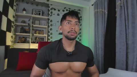 Snapshot of ryanboy30 chatting on February 25, 1:32 pm ryanboy30 online show from February 25, 1:32 pm