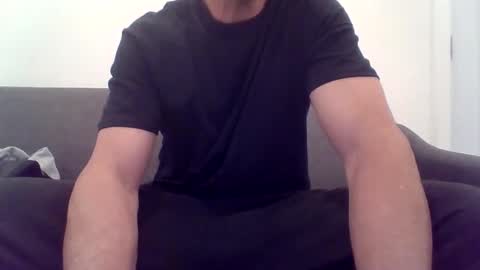 ryand066 online show from April 1, 6:27 pm