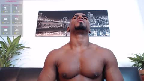 Instagram  Ryandwrn online show from March 25, 9:43 pm