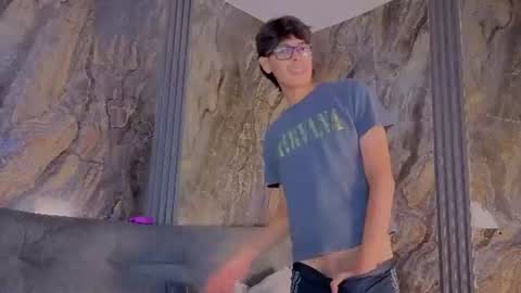 ryann_wolf online show from July 14, 4:13 pm