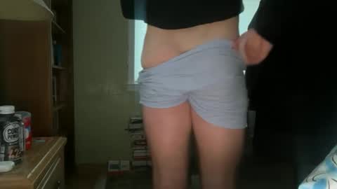 Snapshot of ryantrey5 chatting on February 20, 1:46 am ryantrey5 online show from February 20, 1:46 am