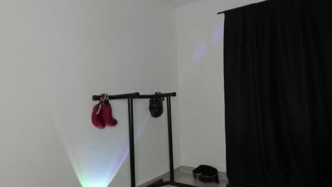 Snapshot of ryanwhite3 chatting on November 10, 10:53 pm ryanwhite3 online show from November 10, 10:53 pm