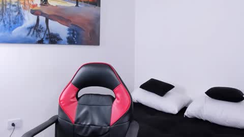 Snapshot of ryanwhite3 chatting on November 14, 12:09 am ryanwhite3 online show from November 14, 12:09 am