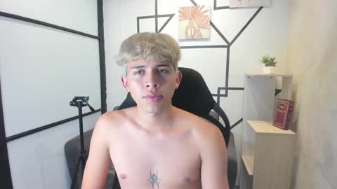 ryderstone_ online show from October 7, 3:09 pm