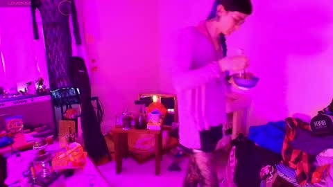 Ryn Michele online show from November 1, 8:33 pm
