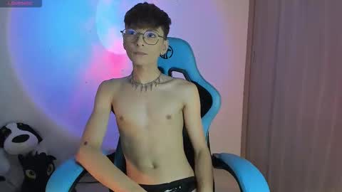 Snapshot of ryo_bleu chatting on February 5, 3:22 am RYO BLEU online show from February 5, 3:22 am