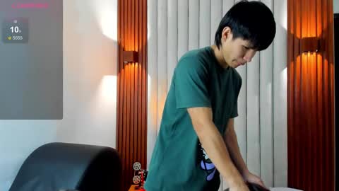 Ryo Kush online show from November 6, 3:40 am